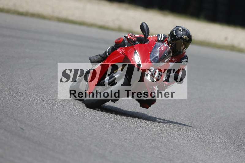 /21 17.06.2026  Ducati Schweiz Track Warmup ADR/Gruppe blau/906